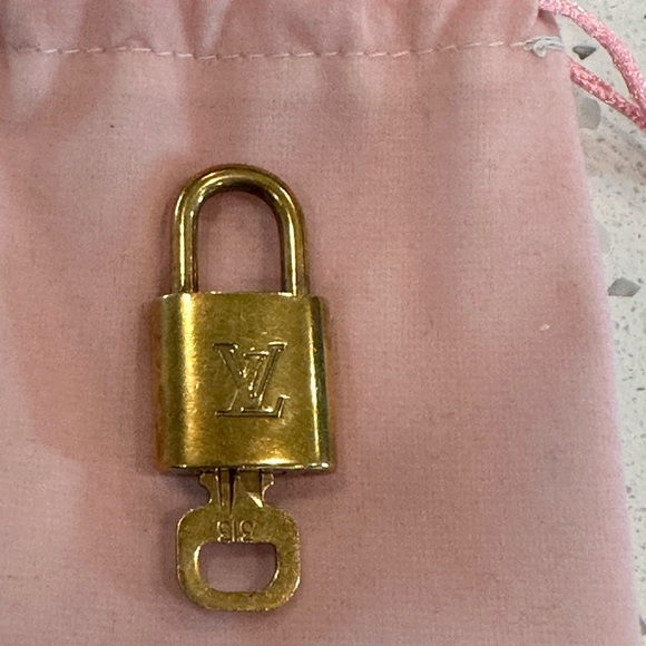 Louis Vuitton Gold Padlock #313 - Picture 2 of 4